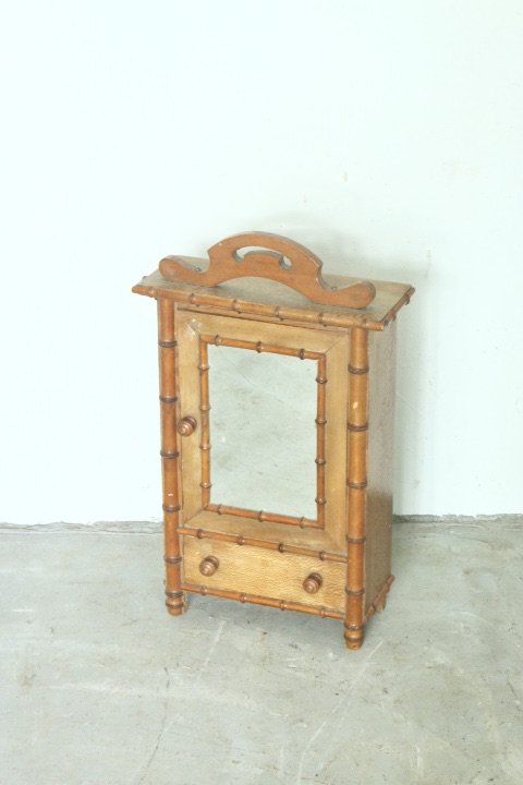 Mini Cabinet 183824519