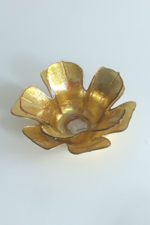 Vintage flower tray 183926733