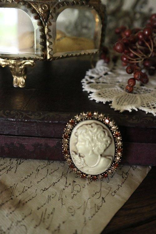 ヴィンテージブローチ | フランス - antiques ruan