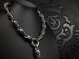 Single Skull With All Skull Links Necklace [N-181]