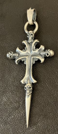 3Skull On 2inc Plain Grooved Cross With Single Skull Dagger Pendant [P-326]  - GABORATORY ATELIER