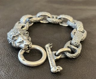 Lion With Chiseled H.W.O & Chiseled Anchor Links Bracelet [B-231]

