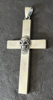 Skull On Plain Cross Pendant Full [P-212]