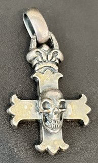 Skull On Crown Constantin Cross & H.W.O Pendant [P-263]