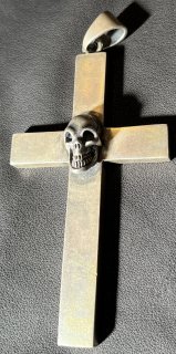 Skull On Plain Cross Pendant Full [P-212]