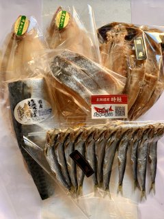 築地ミニセット【国産・天然】北海道産時鮭と干物の詰合せ