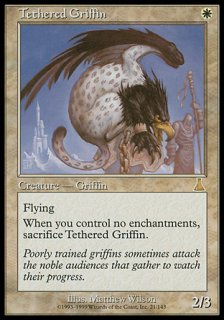 つながれたグリフィン/Tethered Griffin