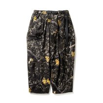 <img class='new_mark_img1' src='https://img.shop-pro.jp/img/new/icons2.gif' style='border:none;display:inline;margin:0px;padding:0px;width:auto;' />-TIGHT BOOTH- BULLET CAMO BALLOON PANTS
