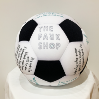 <b>THE PARK SHOP</b></br>PLAYBALL CUSHION<br>Soccer<img class='new_mark_img2' src='https://img.shop-pro.jp/img/new/icons1.gif' style='border:none;display:inline;margin:0px;padding:0px;width:auto;' />