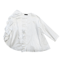 <b>nunuforme</b><br>22aw ライトフリルブラウス<br>White<img class='new_mark_img2' src='https://img.shop-pro.jp/img/new/icons1.gif' style='border:none;display:inline;margin:0px;padding:0px;width:auto;' />