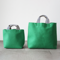 <b>hint hint</b><br>BAG 09<br>2 GREEN <img class='new_mark_img2' src='https://img.shop-pro.jp/img/new/icons1.gif' style='border:none;display:inline;margin:0px;padding:0px;width:auto;' />