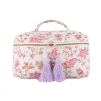 <b>LOUISE MISHA</b></br>24ss Toiletry Bag Laety<br>Cream Bucolia Fields<img class='new_mark_img2' src='https://img.shop-pro.jp/img/new/icons1.gif' style='border:none;display:inline;margin:0px;padding:0px;width:auto;' />