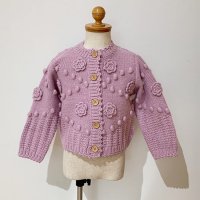 <b>LOUISE MISHA</b></br>24aw Cardigan Sandy<br>Parme<img class='new_mark_img2' src='https://img.shop-pro.jp/img/new/icons1.gif' style='border:none;display:inline;margin:0px;padding:0px;width:auto;' />