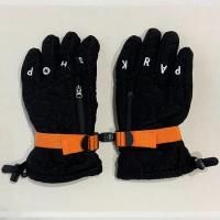 <b>THE PARK SHOP</b><br>25aw MILQUILT GLOVES<br>BLACK<img class='new_mark_img2' src='https://img.shop-pro.jp/img/new/icons1.gif' style='border:none;display:inline;margin:0px;padding:0px;width:auto;' />