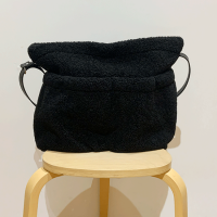 <b>hint hint</b></br>25aw BAG 03<br>#2. BLACK (BOA)<img class='new_mark_img2' src='https://img.shop-pro.jp/img/new/icons1.gif' style='border:none;display:inline;margin:0px;padding:0px;width:auto;' />