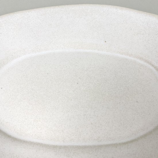 水谷 ちえみ 楕円皿 白 - shirushi（しるし） - うつわと暮らしの用品店