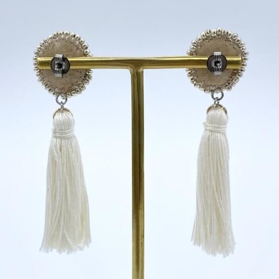 l'ete フリンジ＜ピアス＞ 白 - shirushi（しるし） - うつわと