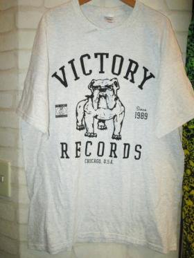 VICTORY RECORDS (ビクトリー・レコード) Tシャツ - 高円寺 古着屋 MAD