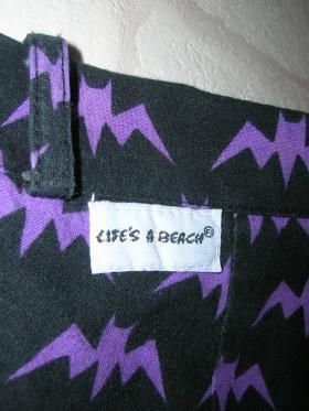 80s LIFE‘S A BEACH コウモリ柄　ロンパン 80s LIFE'S A BEACH コウモリ柄ロンパン