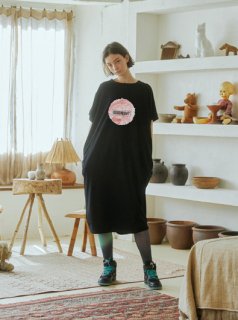 Winter Chillout Dress Tee(B/BLACK)<img class='new_mark_img2' src='https://img.shop-pro.jp/img/new/icons43.gif' style='border:none;display:inline;margin:0px;padding:0px;width:auto;' />