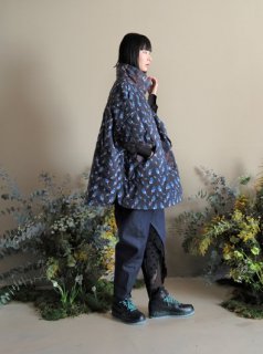 Flower Down Poncho Jacket(BLACK)