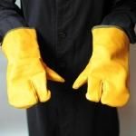 NUT LEATHER CAMP GLOVES(yellow) <img class='new_mark_img2' src='https://img.shop-pro.jp/img/new/icons56.gif' style='border:none;display:inline;margin:0px;padding:0px;width:auto;' />
