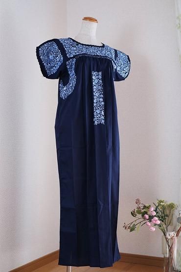 メキシコ サンアントニーノ村の刺繍 ワンピース