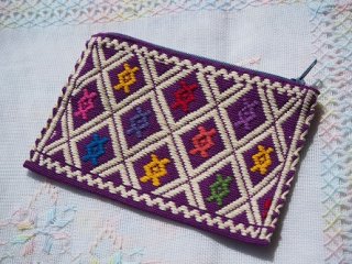 メキシコ・オアハカ州刺繍ポーチ(小)紫A