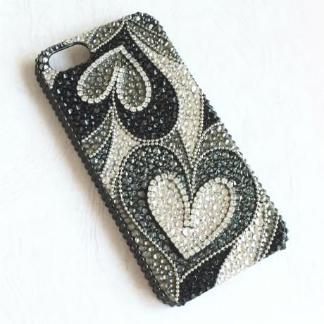 AQUOSケータイカバー。スワロフスキーでつくりました。世界中1個しかない商品 AQUOSケータイカバー。スワロフスキーでつくりました。世界中1個しか