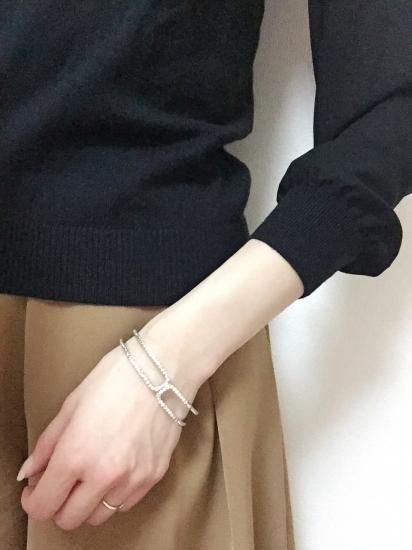 スワロフスキーのシンプルラグジュアリーな大人女性の為の