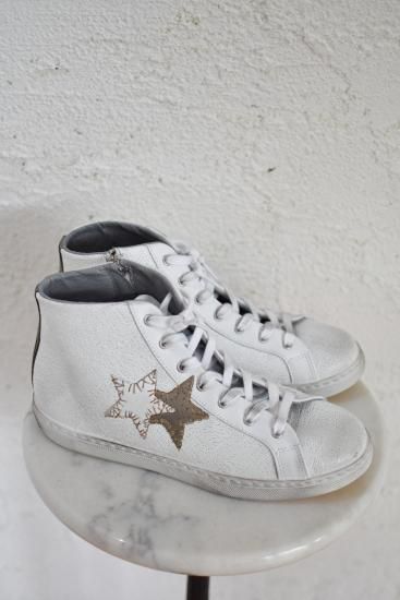 ２☆STAR』(ツースター) Italy made「SNEAKER HIGH CUT WHITE-ICE