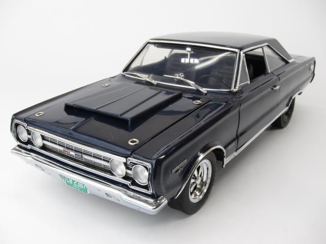 ハイウェイ61 1/18 1967 プリムス GTX 426HEMI 
