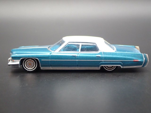 グリーンライト CALIFORNIA LOWRIDERS 1/64 1973 キャデラック セダン デビル TEAL  アメ車ミニカー＆US雑貨の通販ショップ ノーブルホビーズ