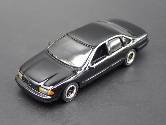 ジョニーライトニング Mijo 1/64 1996 シボレー インパラ SS アメ車