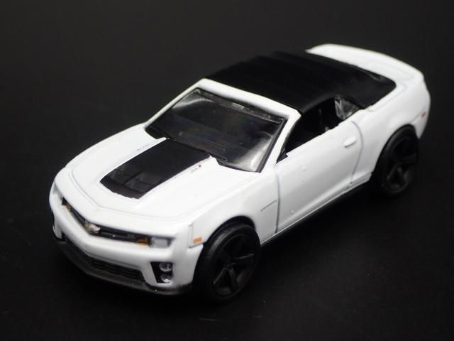 ジョニーライトニング 1/64 2013 シボレー カマロ ZL1 コンバーチブル