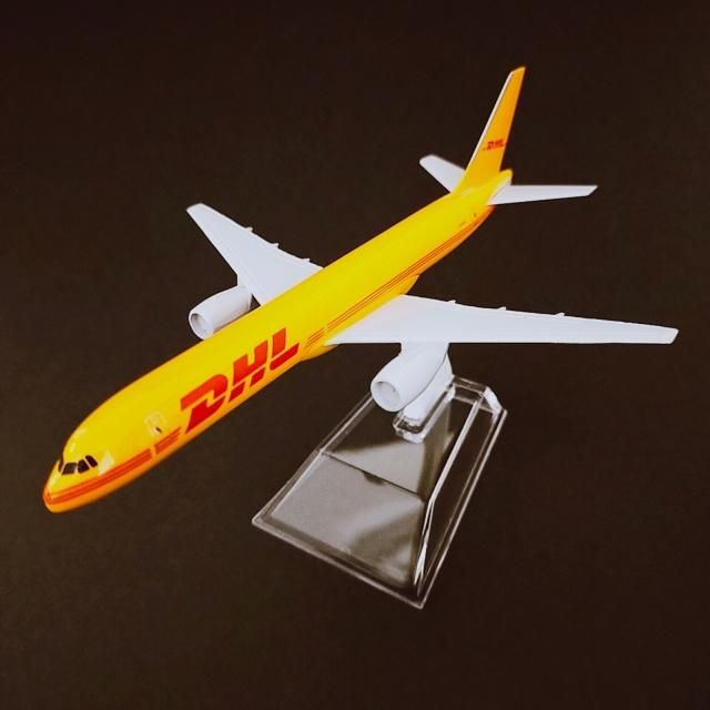 DHL航空■1/400スケールダイキャスト新品 DHL航空□1/400スケールダイキャスト新品 - メルカリ
