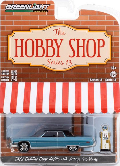 グリーンライト THE HOBBY SHOP 1/64 1972 キャデラック クーペ デビル with VINTAGE GAS PUMP  アメ車ミニカー＆US雑貨の通販ショップ ノーブルホビーズ