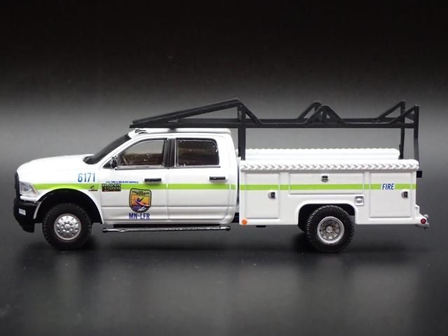 グリーンライト DUALLY DRIVERS 1/64 2018 ダッジ ラム 3500