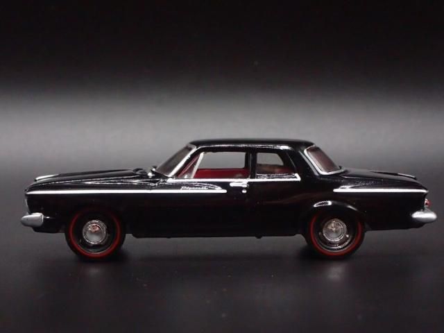 ジョニーライトニング CLASSIC GOLD 1/64 1962 プリムス サボイ