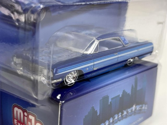 グリーンライト Mijo 1/64 1964 シボレー インパラ SS LOWRIDER/ローライダー BLUE  アメ車ミニカー＆US雑貨の通販ショップ ノーブルホビーズ