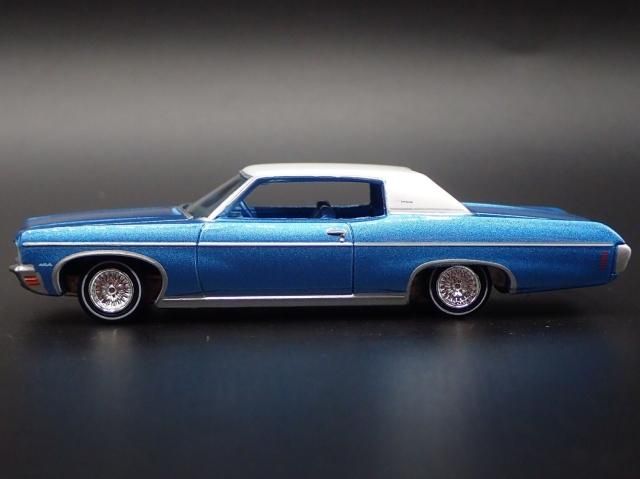 オートワールド 1/64 1970 シボレー インパラ - Astro Blue