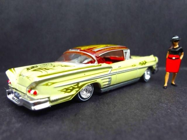 レーシングチャンピオン Mijo 1/64 1958 シボレー インパラ with