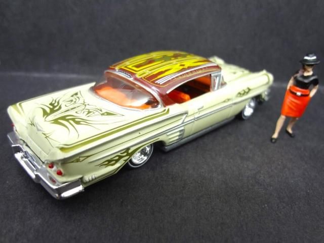 レーシングチャンピオン Mijo 1/64 1958 シボレー インパラ with