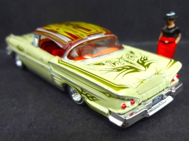 レーシングチャンピオン Mijo 1/64 1958 シボレー インパラ with