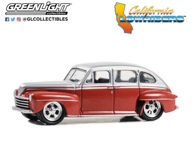 グリーンライト CALIFORNIA LOWRIDERS 1/64 1947 フォード スーパーデラックス SILVER/RED ノーブルホビーズ  アメ車ミニカー＆US雑貨の通販ショップ