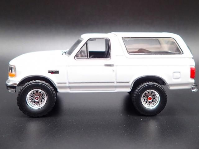 グリーンライト HOBBY EXCLUSIVE 1/64 1993 フォード ブロンコ XLT