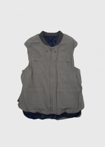 <img class='new_mark_img1' src='https://img.shop-pro.jp/img/new/icons8.gif' style='border:none;display:inline;margin:0px;padding:0px;width:auto;' />᥾ޥ른 U25A-MMM-BL06 "Reversible Quilted Vest" KHAKI / NAVY