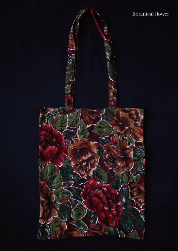 Upcycled Tote Bag with Vintage Clothing - La boutique Uncinq