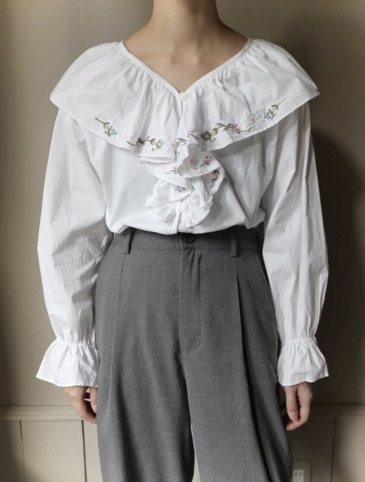 Vintage Embroidery Collar Blouse - La boutique Uncinq