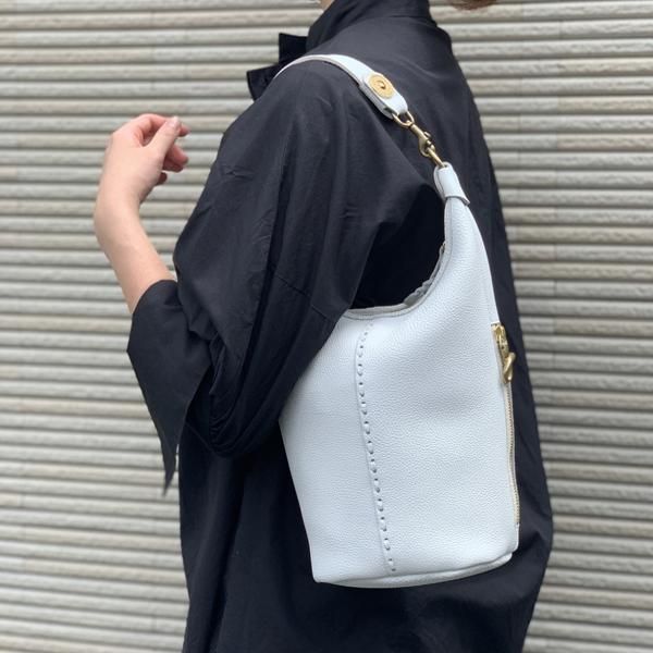 極美品✨マヌー ハンドバッグ ケッグポーチ クラス ゴールド金具